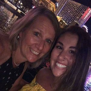 Meet your Posher, Lori